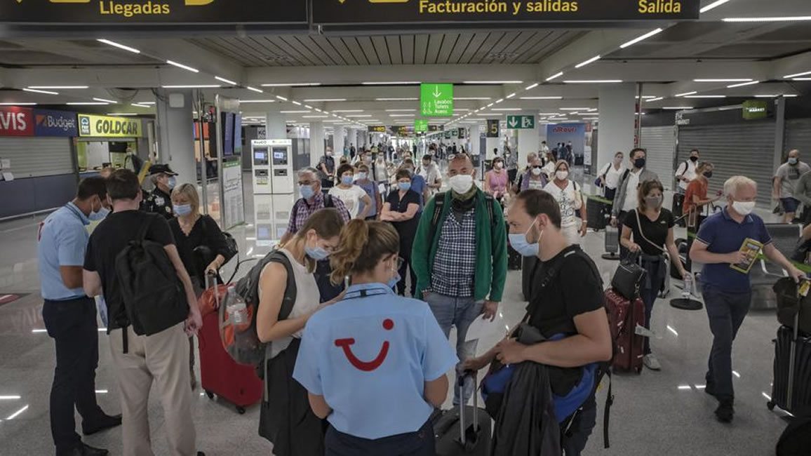 TUI predicts a boom in summer bookings and says Canaries will benefit