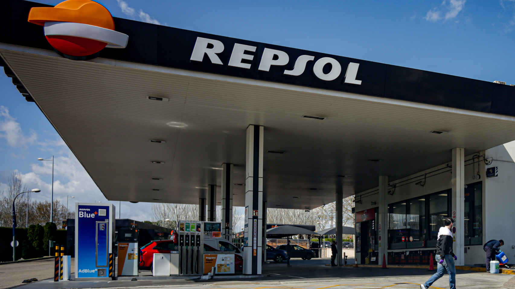 Petrol prices increase 15 cents in just five months in the Canaries