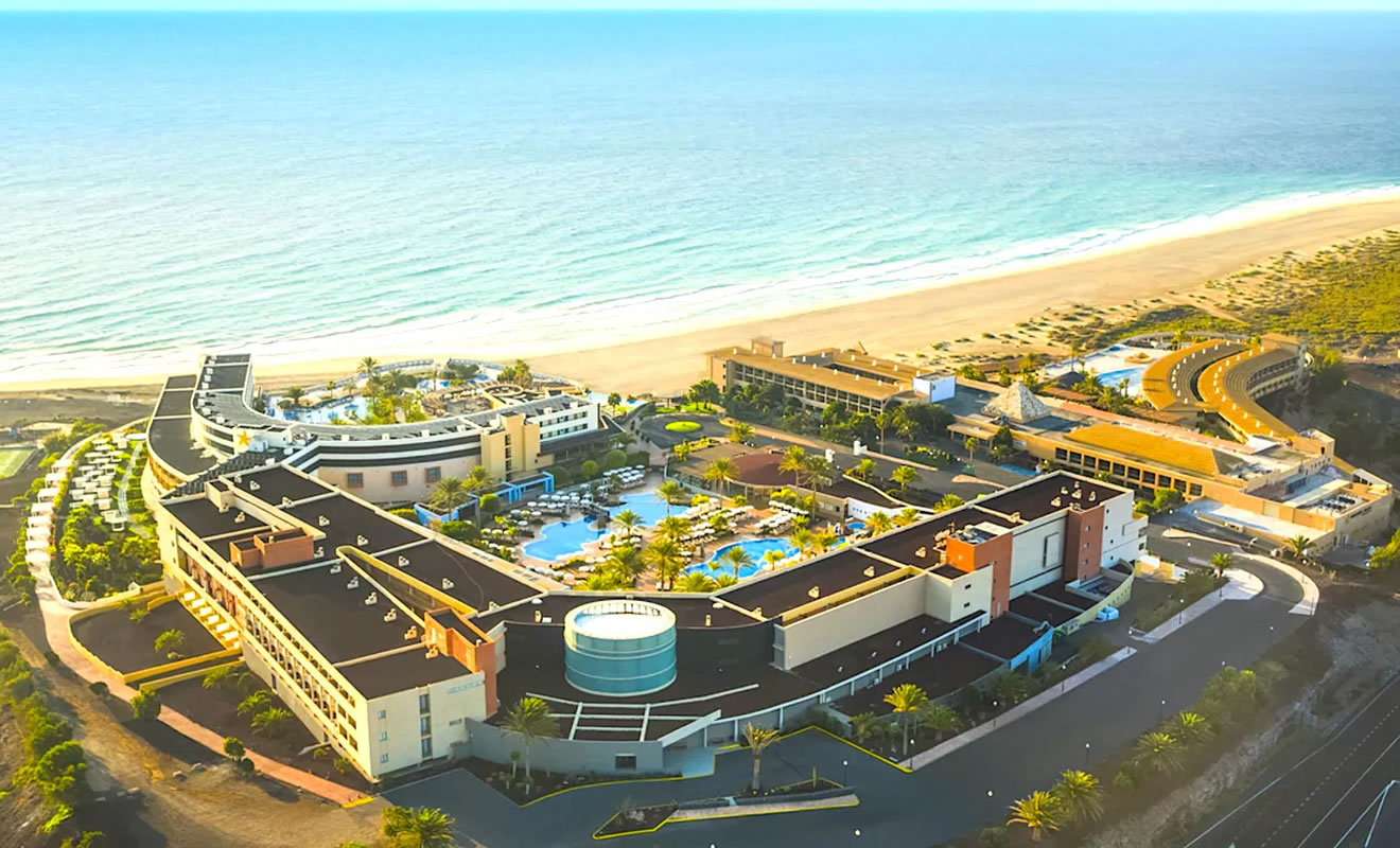 Four Fuerteventura hotels are in the Top Ten in the world for German tourists