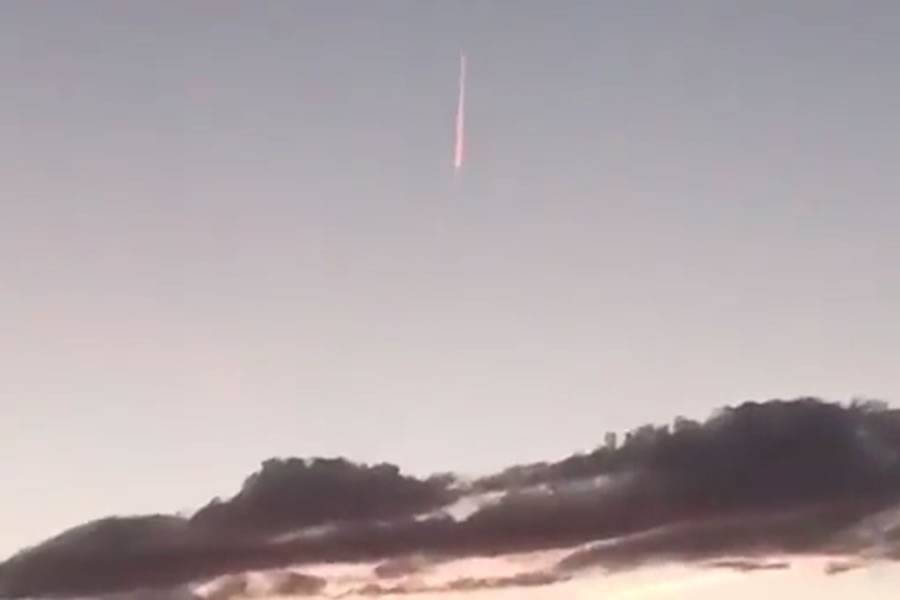 VIDEO: A meteor lights up the sky over the Canary Islands