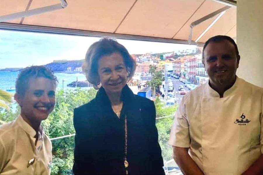 The Queen Mother of Spain surprises staff and diners at a Tenerife restaurant
