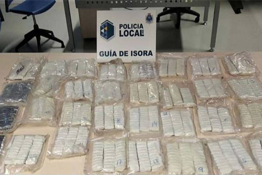 Police find more than 10 kilos of hashish in a banana plantation in Tenerife