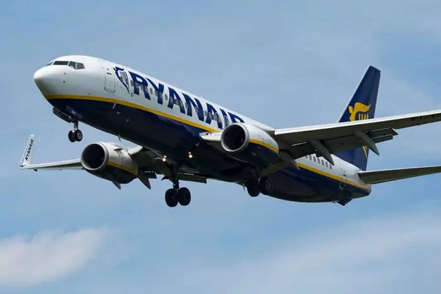 Ryanair flight from Tenerife diverted due to a problem with the toilets
