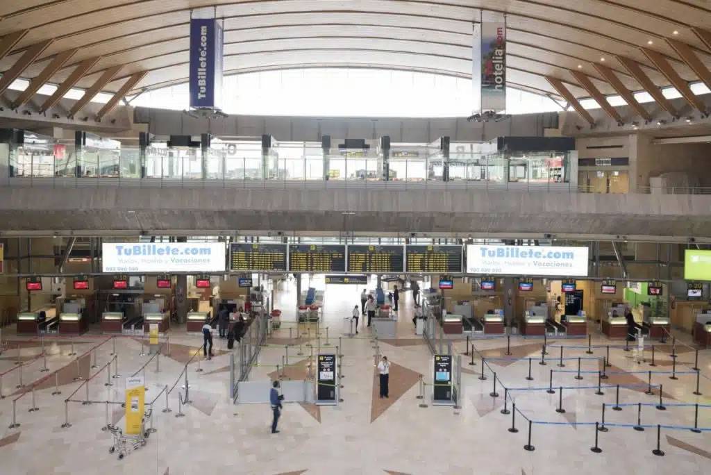 Bomb scare at Tenerife airport