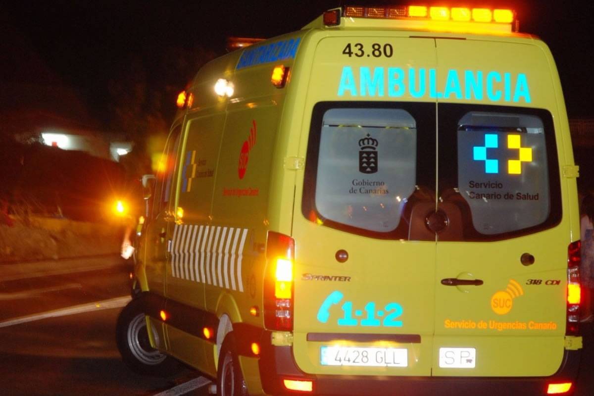 Driver trapped in car after rolling it on the TF-1 motorway