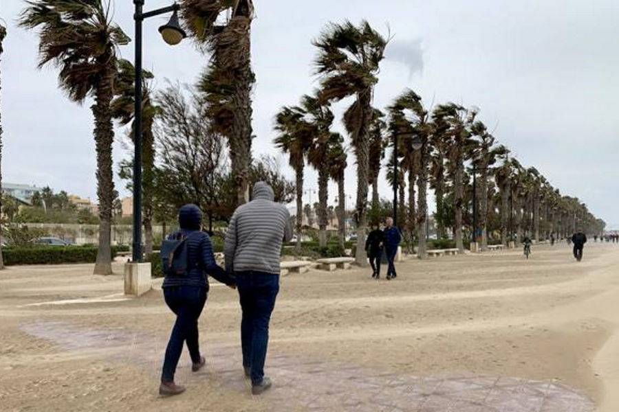 Rain and wind trigger yellow alerts for three Canary Islands on Thursday and Friday