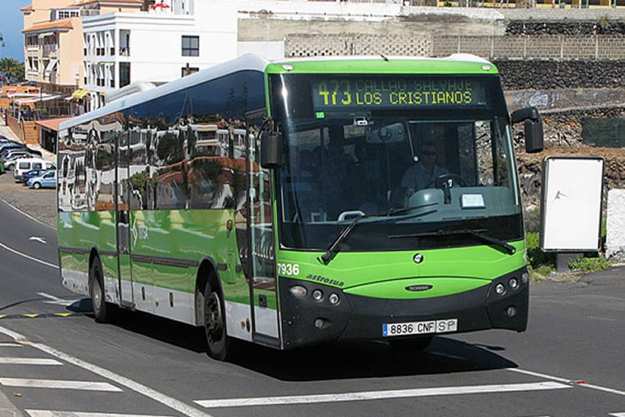 Passengers angry about changes to bus routes in the south of Tenerife