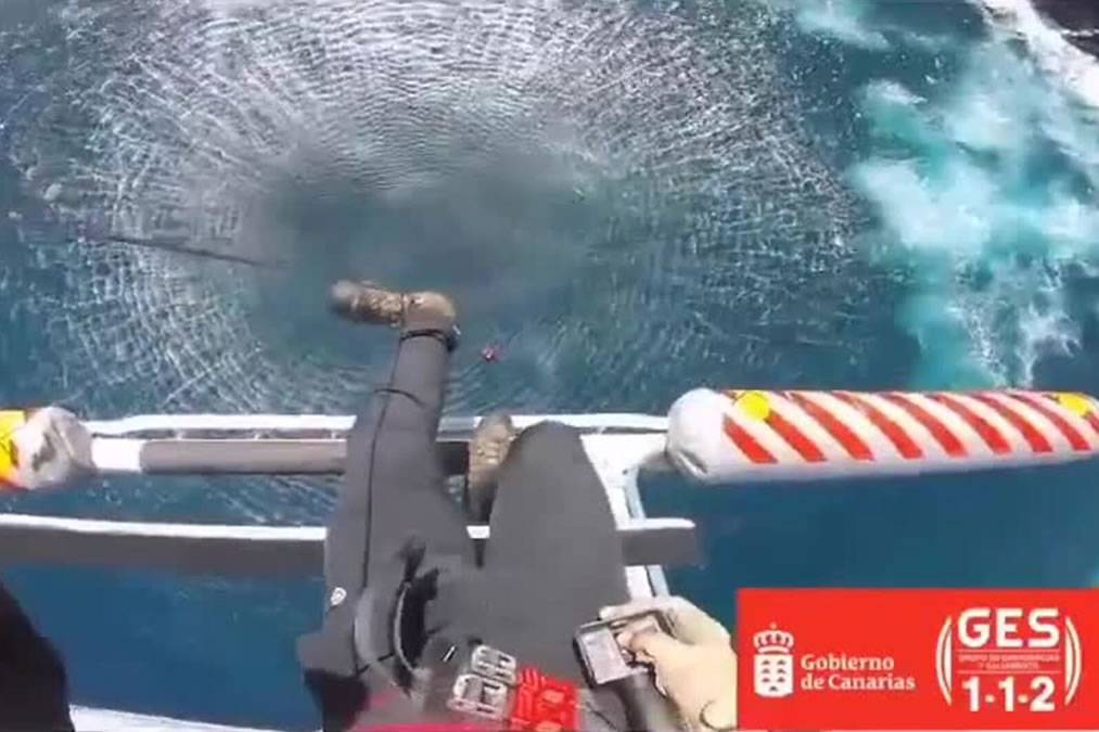Dramatic helicopter rescue in the south of Tenerife 