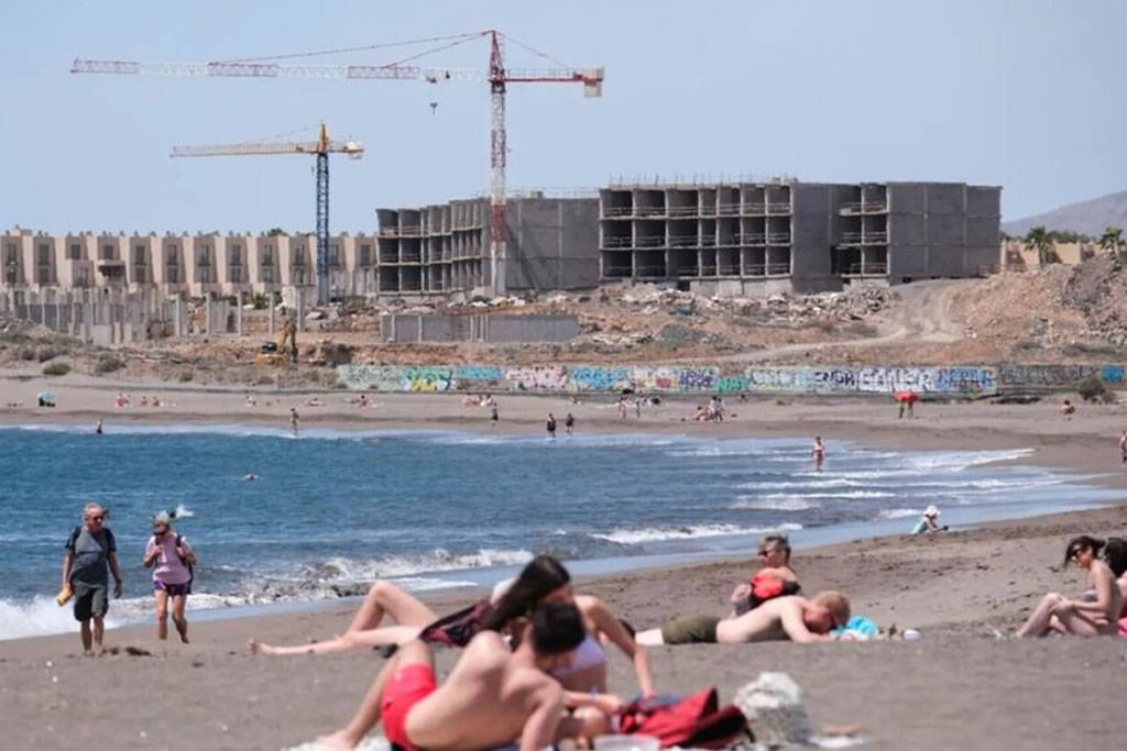 Parliament rejects Government purchase of La Tejita Hotel land