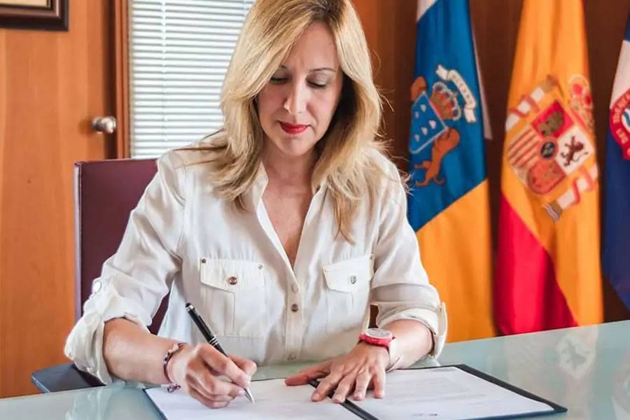 President of the Cabildo signs declaration of water emergency in Tenerife