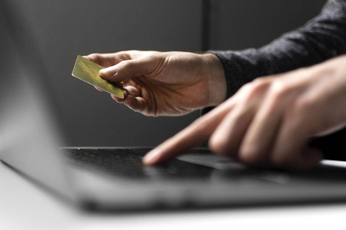 Police warn of ‘carding’ scam in the Canary Islands costing victims thousands